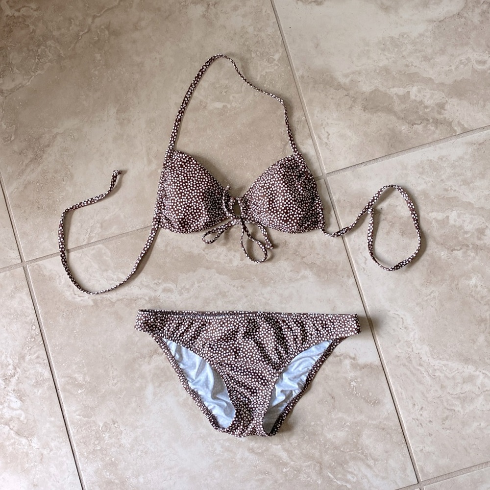 Bikini with dots, brown and white.